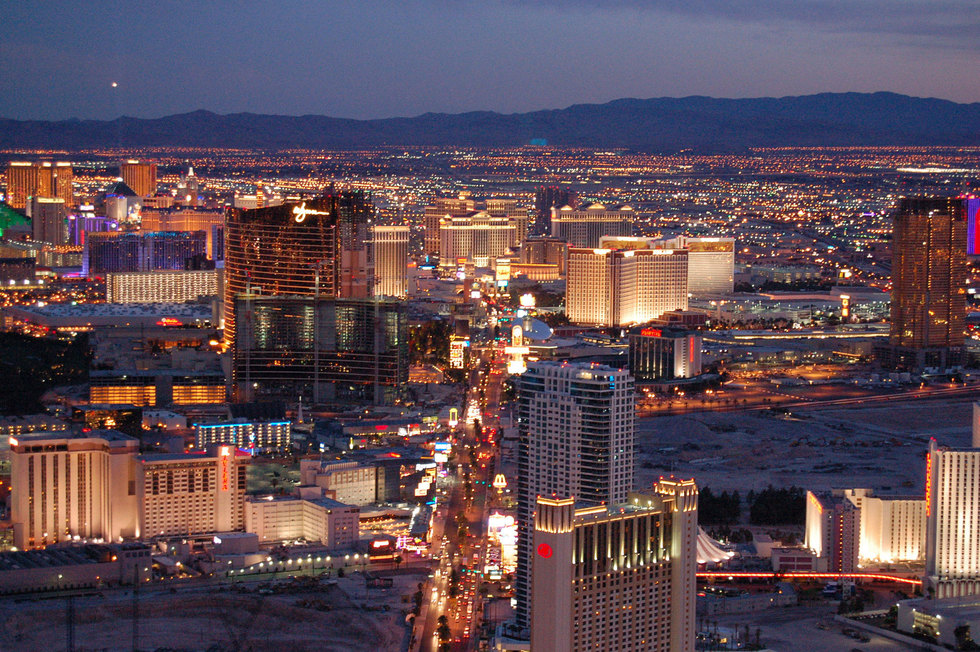Las vegas strip aerial twilight